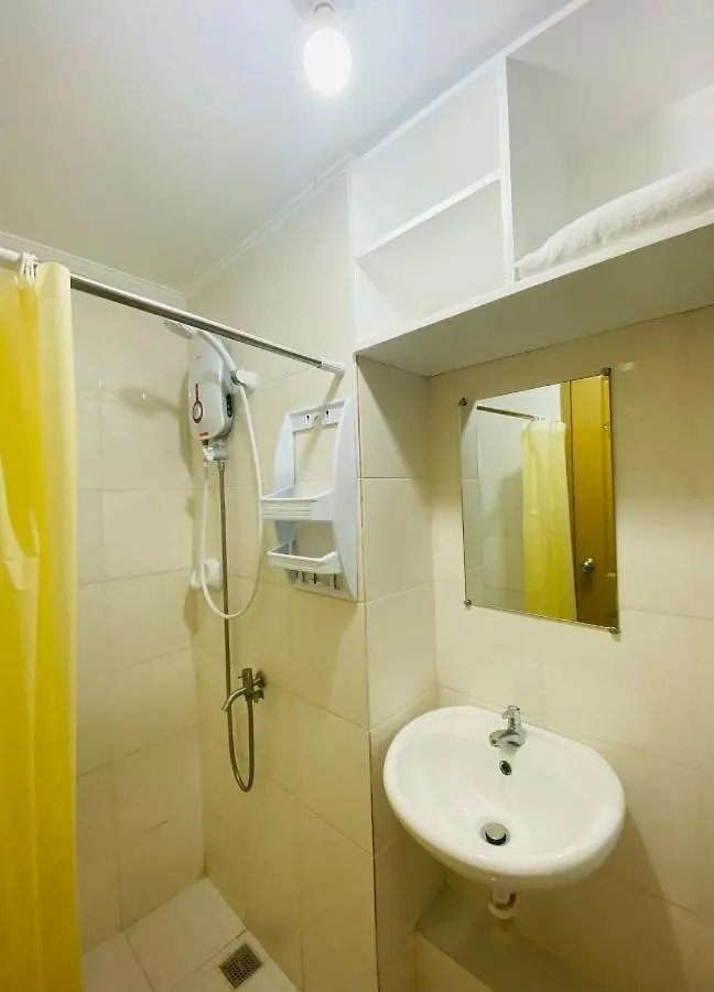 8 Spatial Condominium Davao Stadt